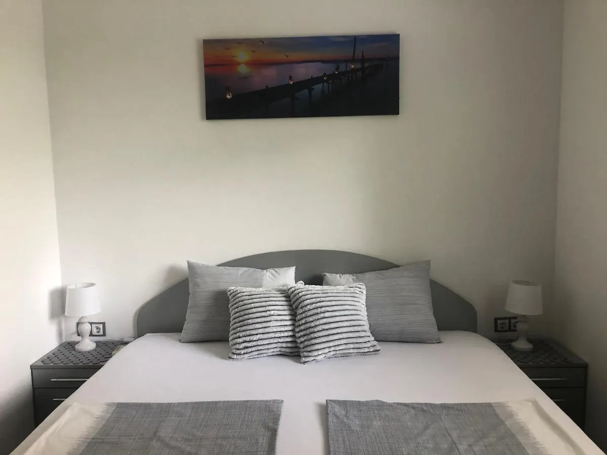 Sarafovo Beach Apartment Mit Terrasse Burgas